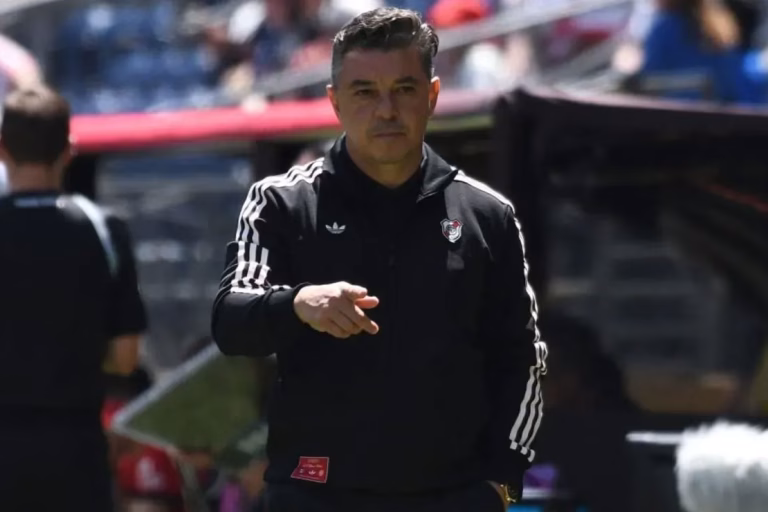 Borja se convierte en titular en la formación de River ante Monterrey en un emocionante encuentro