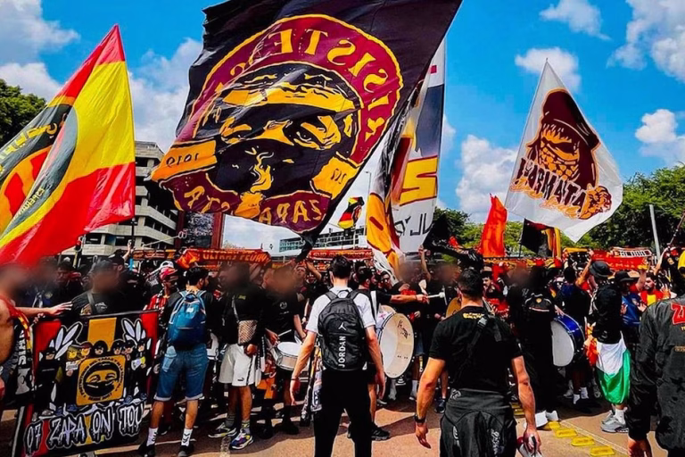 El legado de Zapata y el subcomandante Marcos motiva a los ultras del Espérance de Túnez en el Mundial de Clubes