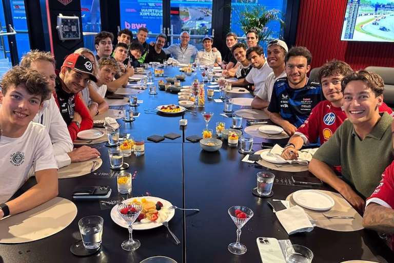 Cena de pilotos de Fórmula 1: Colapinto revela su compañía y un ausente que se repite en cada encuentro