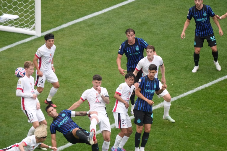 Lautaro Martínez brilla con un golazo de chilena para empatar ante Urawa Red Diamonds en el último minuto