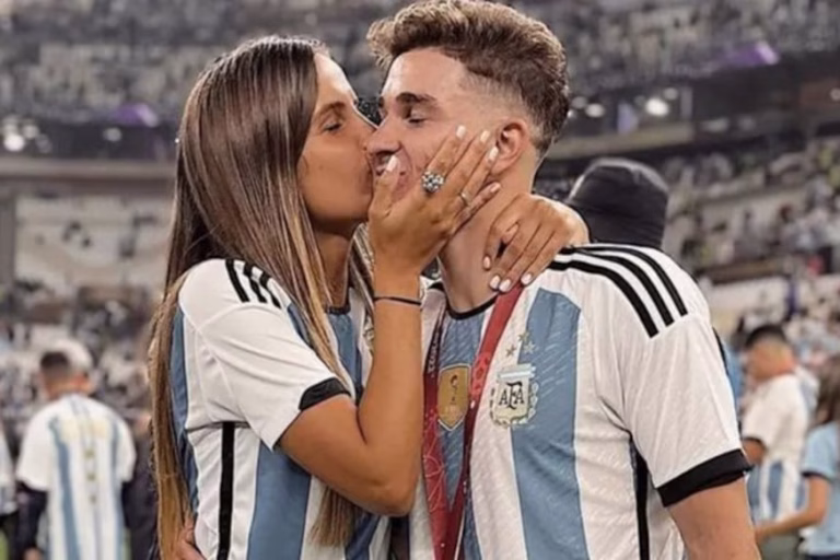 Julián Álvarez y Emilia Ferrero esperan un bebé mientras él comparte sus sueños para el Mundial de Clubes