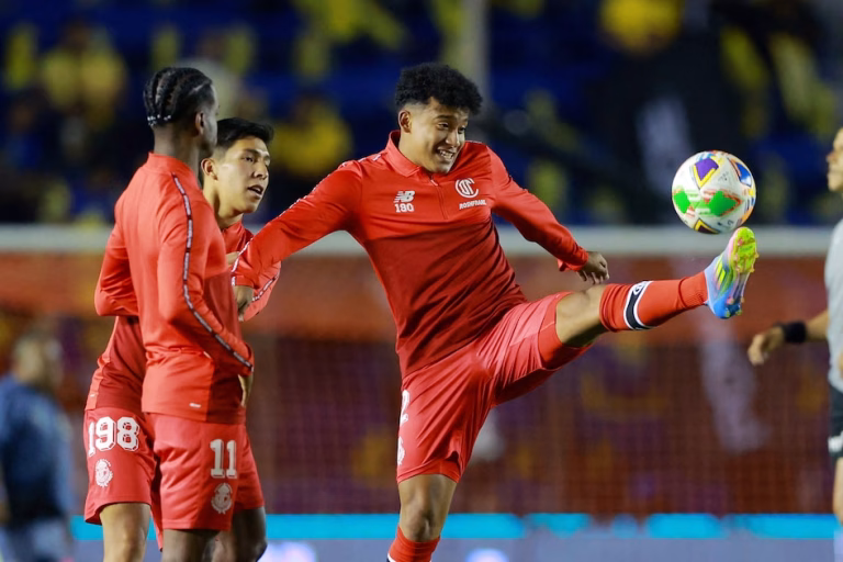 Isaías Violante se une a las Águilas del América como su nuevo fichaje estrella