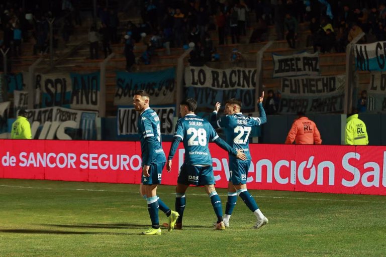 Racing respondió ante San Martín de San Juan y progresó en la Copa Argentina