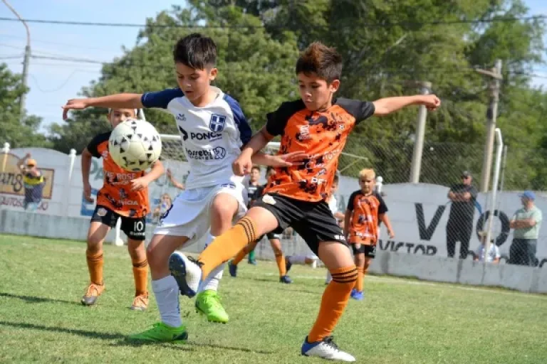 Torneo provincial U13: Sarmiento y Juventud Unida participarán en Fútbol Infanto-Juvenil