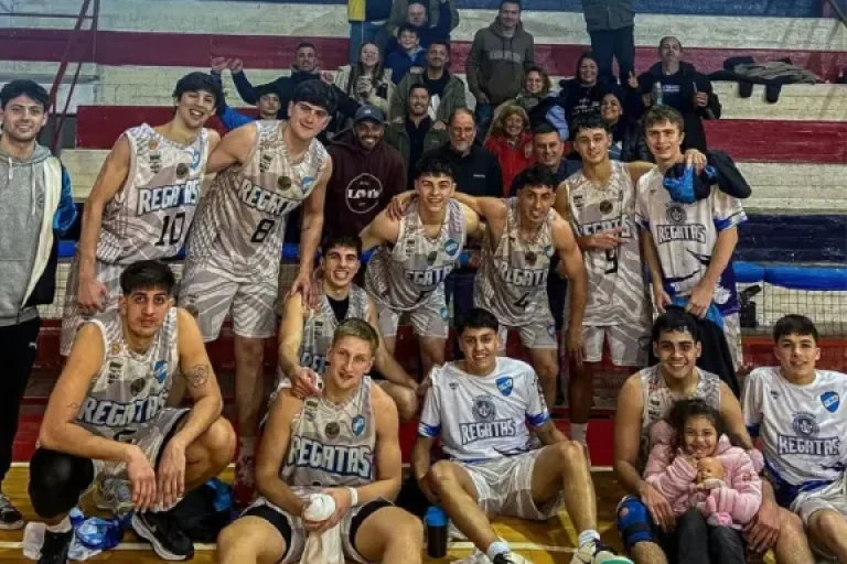 Líder de la Zona 4 del Pre Federal, Regata