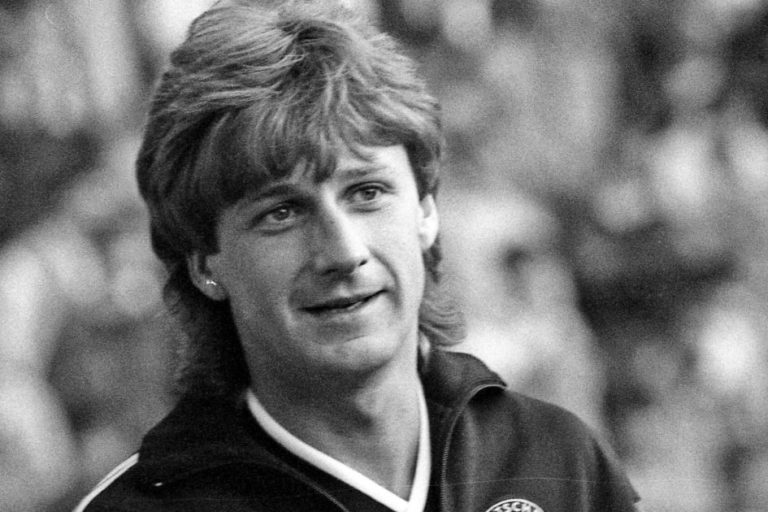 Fallece Frank Mill, campeón del mundo en Italia 90, a los 67 años tras complicaciones de salud en el fútbol alemán