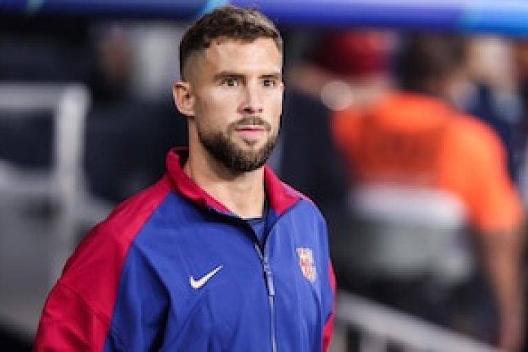 Íñigo Martínez se despide del Barça y se marcha a Arabia: “Cuando ves la oferta, no te lo crees”