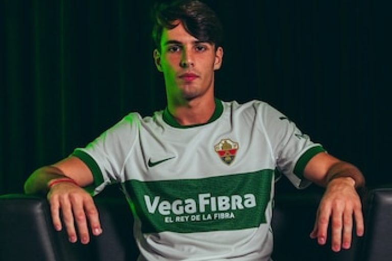 El hijo de Fernando Redondo debuta en LaLiga y destaca a su padre como el mejor de la historia en su posición