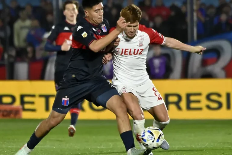 Huracán derrotó a Tigre de visitante en la Liga Profesional de Fútbol