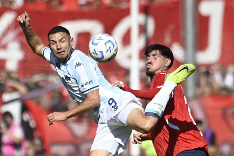 Racing, tras avanzar en la Libertadores, recibe a Independiente en el clásico; Quinteros debuta en el Rojo, ESPN Premium y TNT 15.15 en vivo