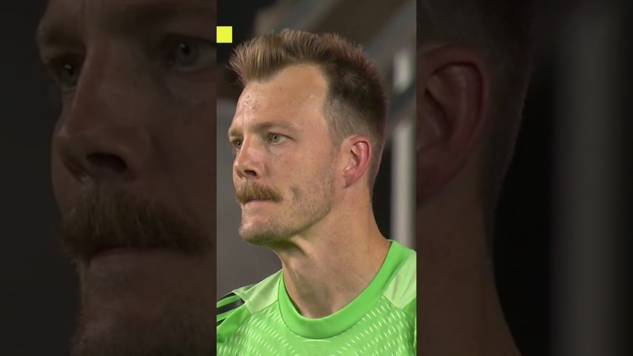 Video: MÁS FÁCIL IMPOSIBLE: Messi aprovechó un blooper y marcó su doblete | MLS on Apple | #Shorts