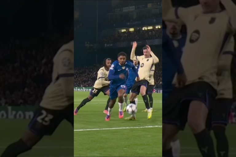 Video: ¡¡ENZO FERNÁNDEZ DEJÓ SENTADO A KOUNDÉ EN EL ARCO DE STAMFORD BRIDGE!! | #Shorts