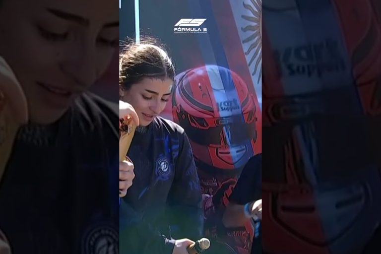 Video: ¡ASÍ VIVIMOS LA TERCERA JORNADA DE FÓRMULA STREAMERS! #Shorts