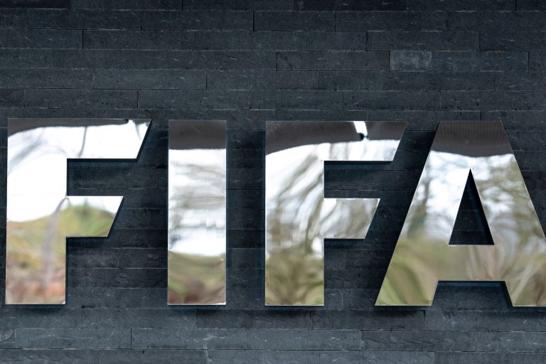El plan de FIFA para cuidar a los futbolistas del ciberacoso