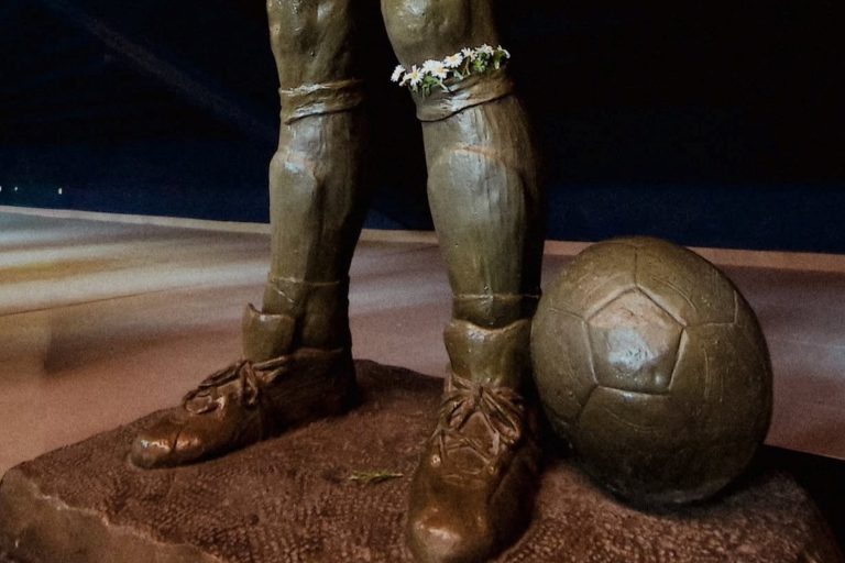 El sentido y simbólico tributo de Boca a cinco años de la partida de Maradona