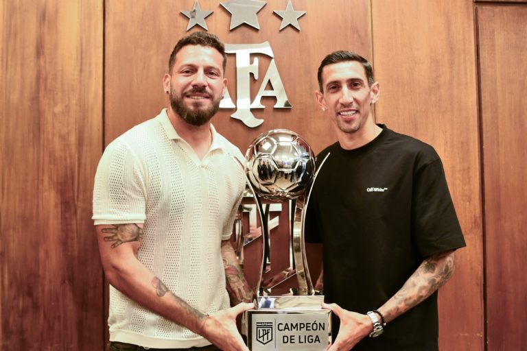 Rosario Central: la locura por las estrellas