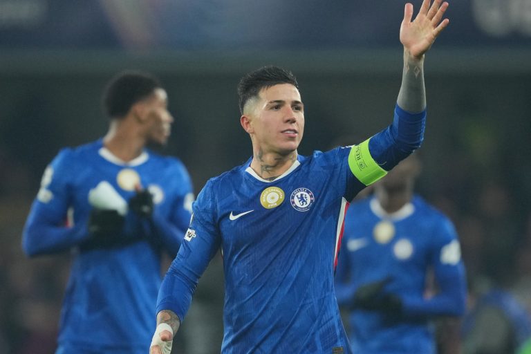 Enzo la rompió y el Chelsea paseó al Barça: 3 a 0 en la Champions