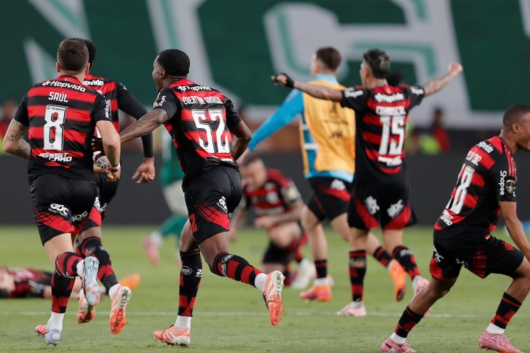 Los campeones que se llevaron la final contra River y repitieron la Libertadores en el Monumental de Lima
