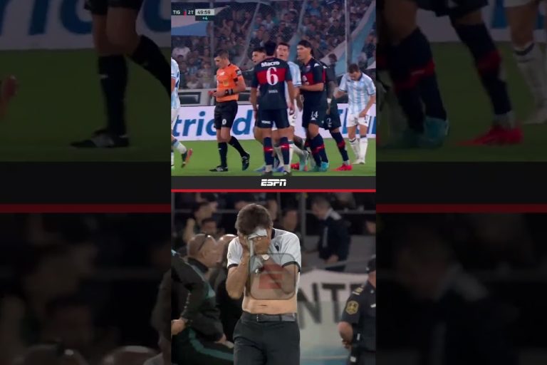 Video: ¡LA CORRIÓ Y LA PIDIÓ! Costas explotó en el final del partido con la roja a Tigre | #Shorts