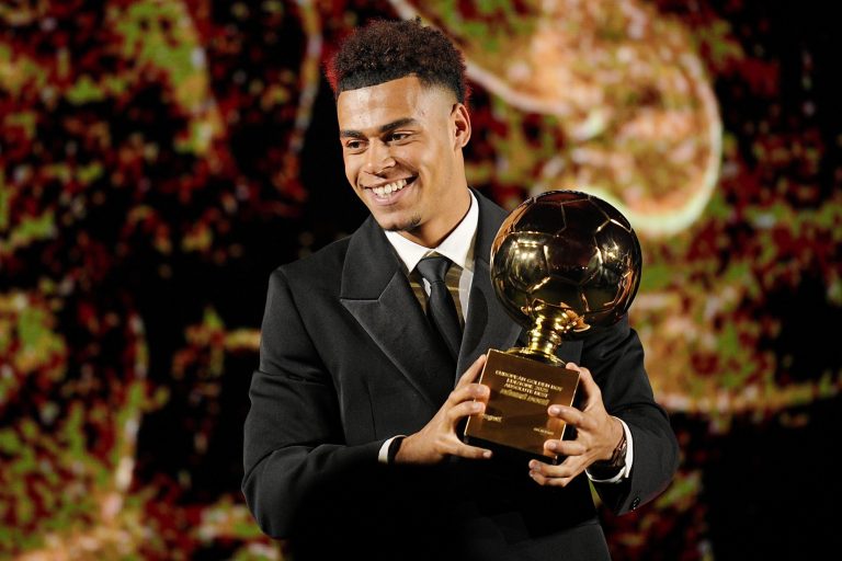 A pesar de la nominación de Franco Mastantuono, Desiré Doué se llevó el Golden Boy 2025